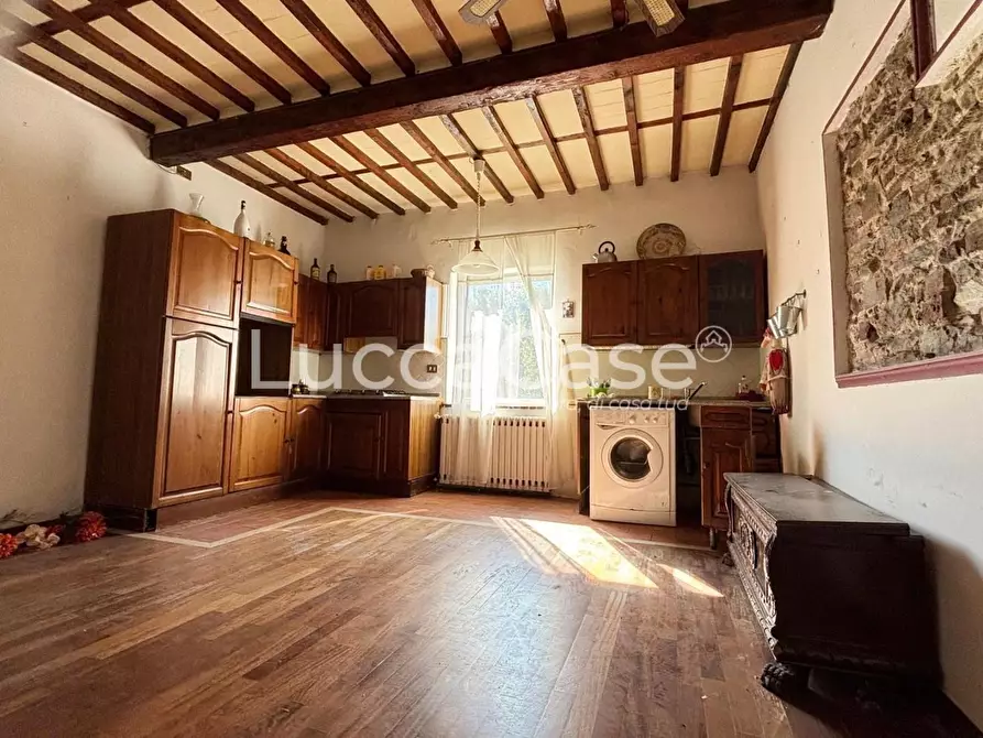 Immagine 27 di Casa indipendente in vendita  a Lucca