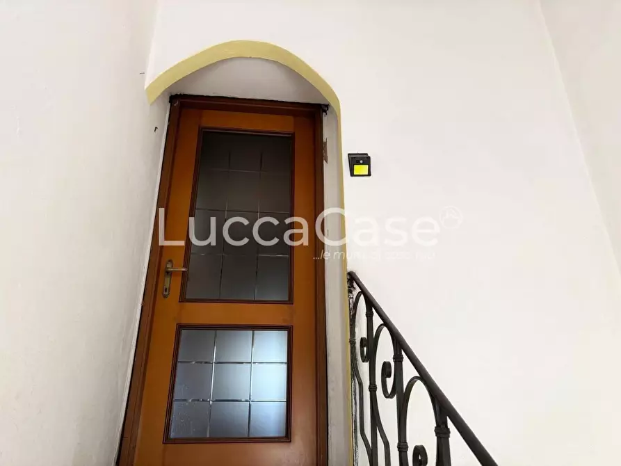 Immagine 39 di Casa indipendente in vendita  a Lucca