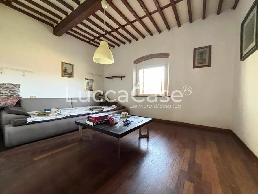 Immagine 23 di Casa indipendente in vendita  a Lucca