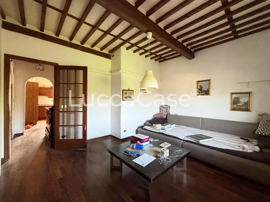 Immagine 22 di Casa indipendente in vendita  a Lucca