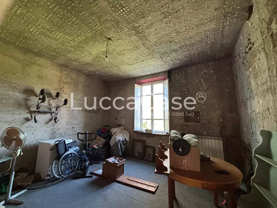 Immagine 76 di Casa indipendente in vendita  a Lucca
