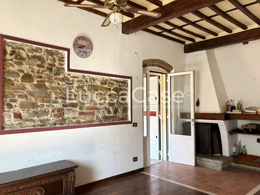 Immagine 26 di Casa indipendente in vendita  a Lucca