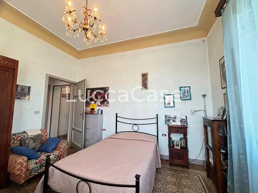 Immagine 50 di Casa indipendente in vendita  a Lucca