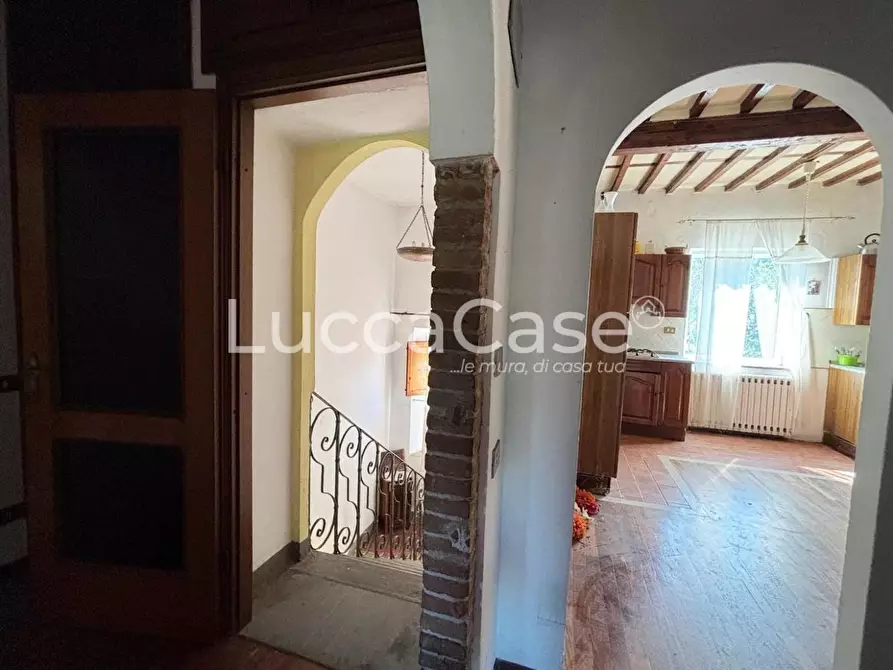 Immagine 19 di Casa indipendente in vendita  a Lucca