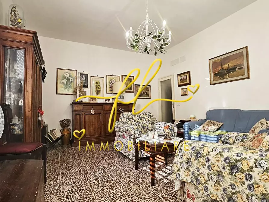 Immagine 3 di Appartamento in vendita  a Cecina