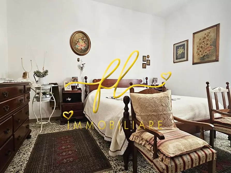 Immagine 11 di Appartamento in vendita  a Cecina