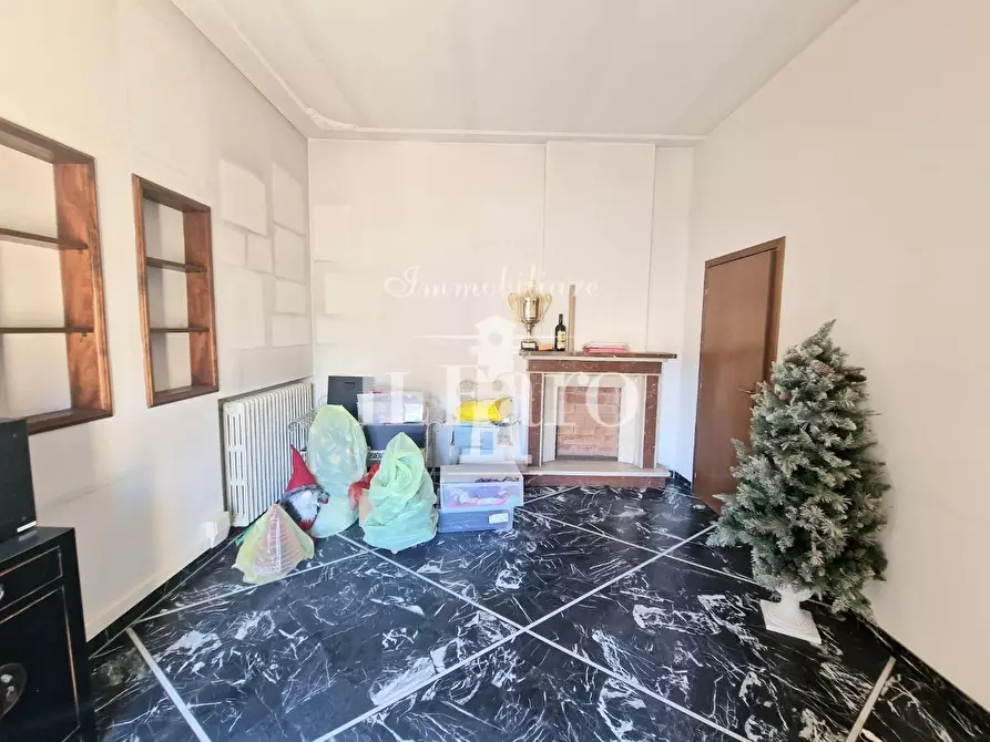 Immagine 58 di Casa indipendente in vendita  a Campi Bisenzio