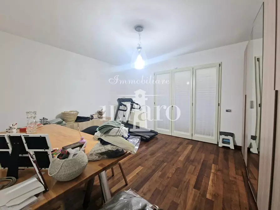 Immagine 34 di Casa indipendente in vendita  a Campi Bisenzio