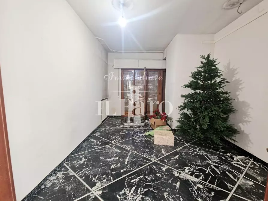 Immagine 55 di Casa indipendente in vendita  a Campi Bisenzio