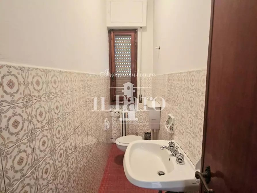 Immagine 59 di Casa indipendente in vendita  a Campi Bisenzio