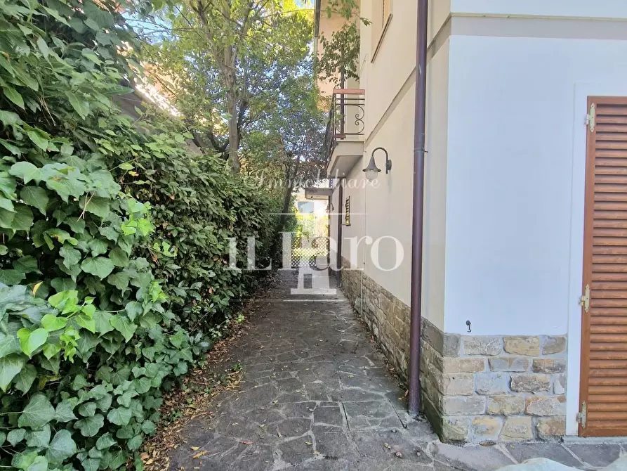 Immagine 83 di Casa indipendente in vendita  a Campi Bisenzio