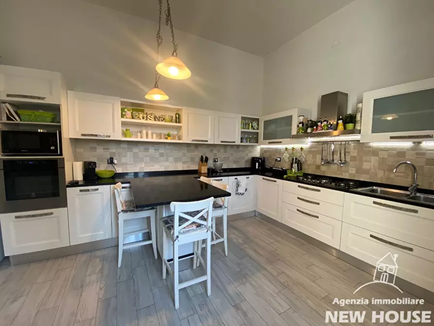 Immagine 52 di Appartamento in vendita  a Vicopisano