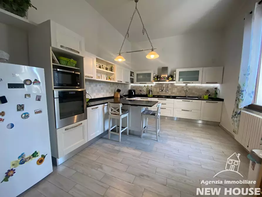 Immagine 46 di Appartamento in vendita  a Vicopisano