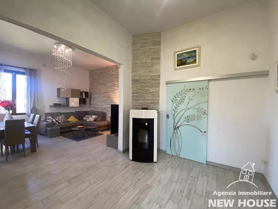 Immagine 34 di Appartamento in vendita  a Vicopisano