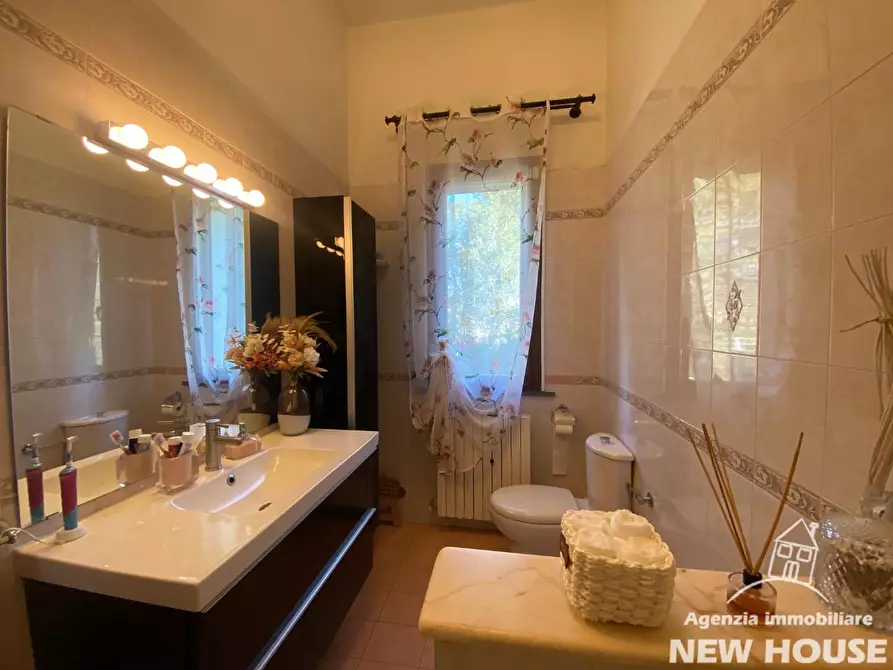 Immagine 76 di Appartamento in vendita  a Vicopisano