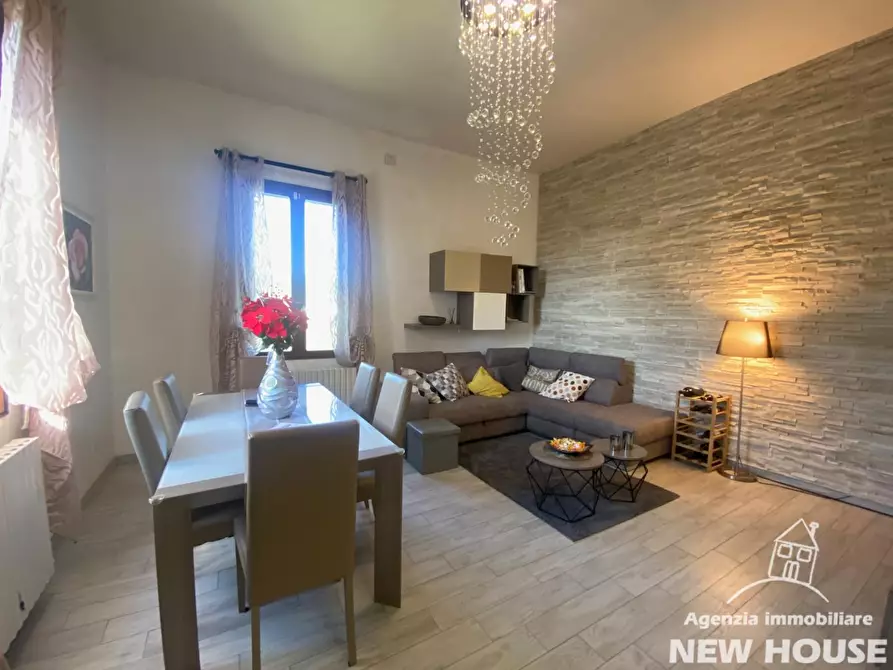 Immagine 2 di Appartamento in vendita  a Vicopisano