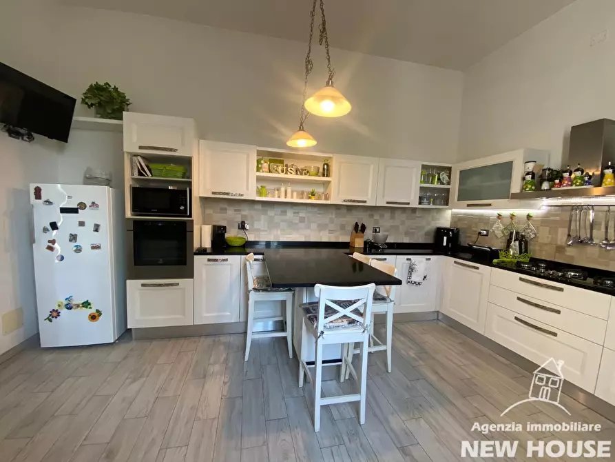 Immagine 50 di Appartamento in vendita  a Vicopisano