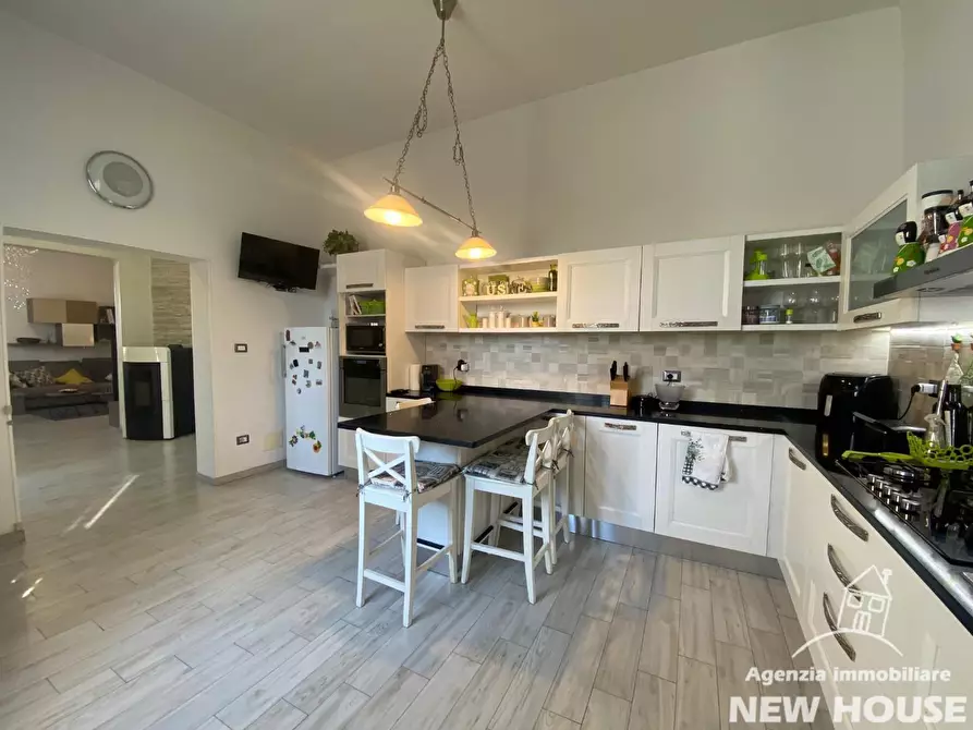 Immagine 54 di Appartamento in vendita  a Vicopisano