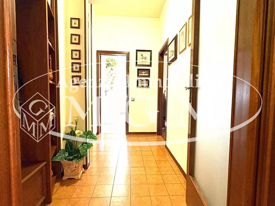 Immagine 11 di Appartamento in vendita  a Pontedera