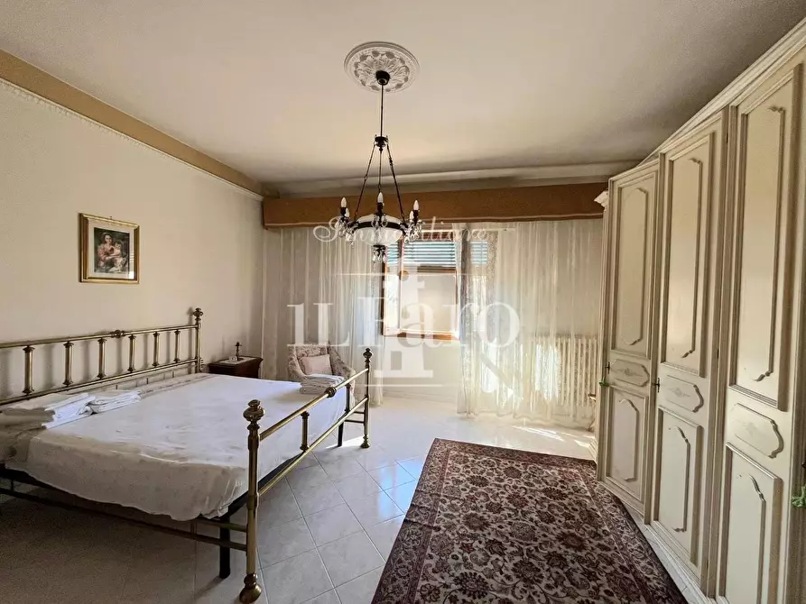 Immagine 13 di Terratetto in vendita  a Campi Bisenzio