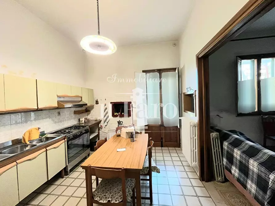 Immagine 4 di Terratetto in vendita  a Campi Bisenzio