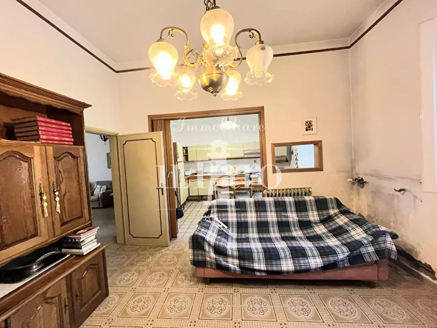 Immagine 8 di Terratetto in vendita  a Campi Bisenzio