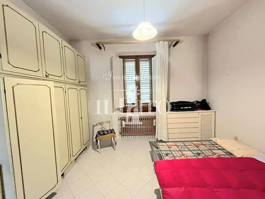 Immagine 16 di Terratetto in vendita  a Campi Bisenzio