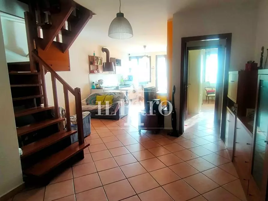 Immagine 2 di Appartamento in vendita  a Campi Bisenzio