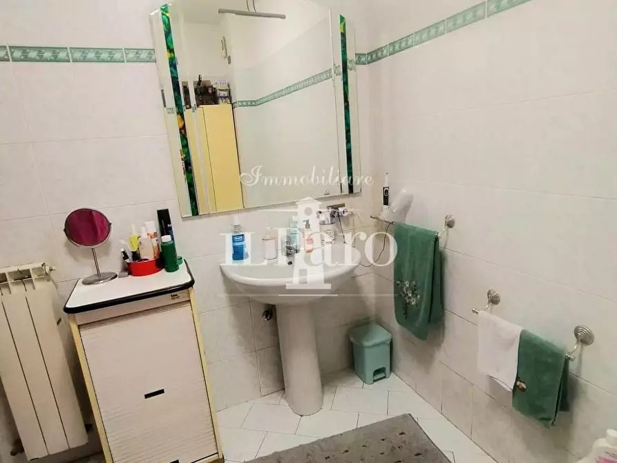 Immagine 14 di Appartamento in vendita  a Campi Bisenzio