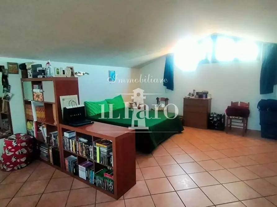 Immagine 12 di Appartamento in vendita  a Campi Bisenzio