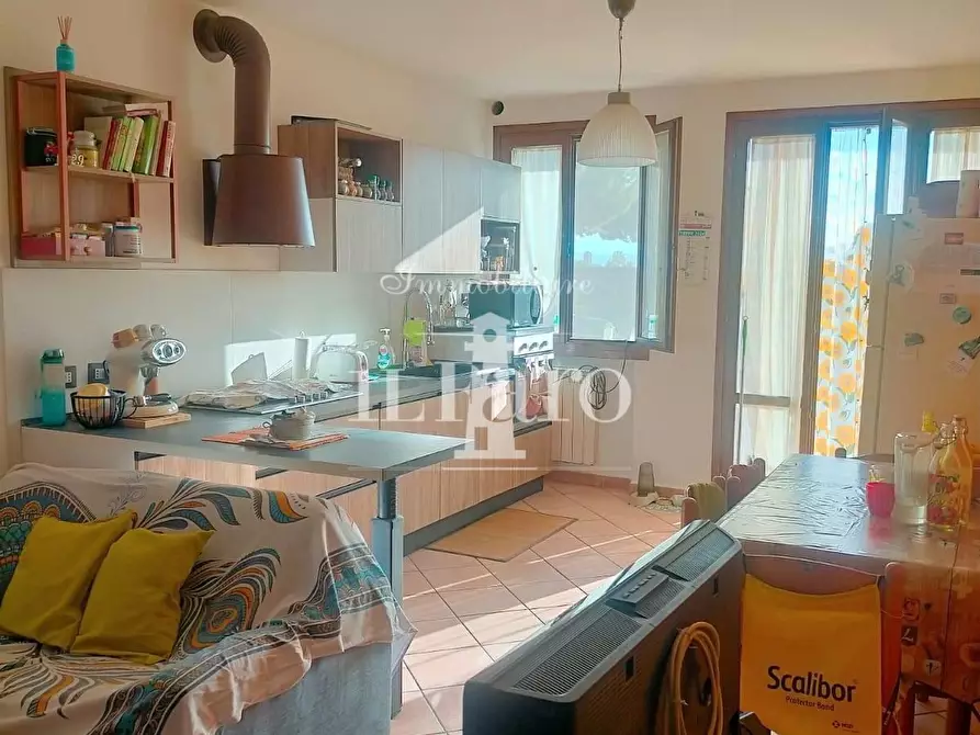 Immagine 3 di Appartamento in vendita  a Campi Bisenzio