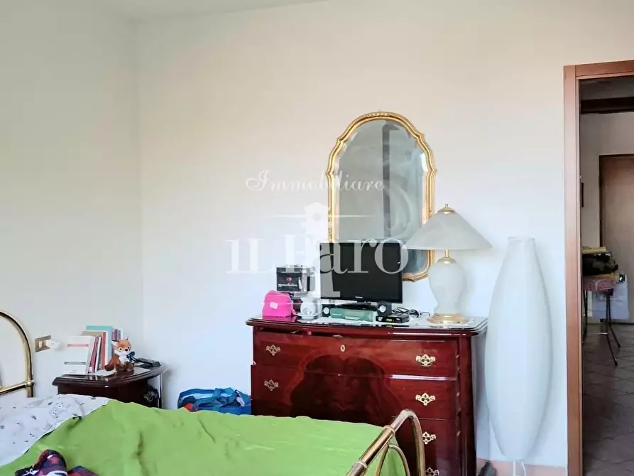 Immagine 7 di Appartamento in vendita  a Campi Bisenzio