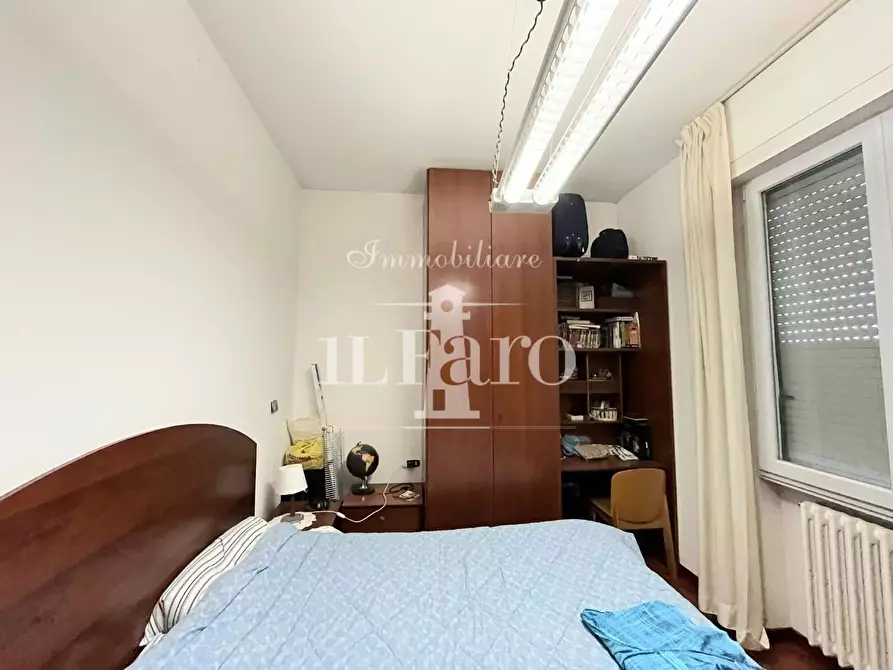 Immagine 11 di Appartamento in vendita  a Campi Bisenzio