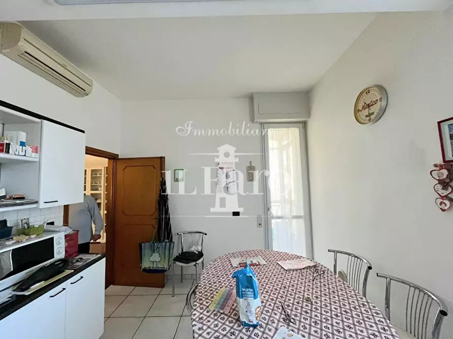 Immagine 6 di Appartamento in vendita  a Campi Bisenzio