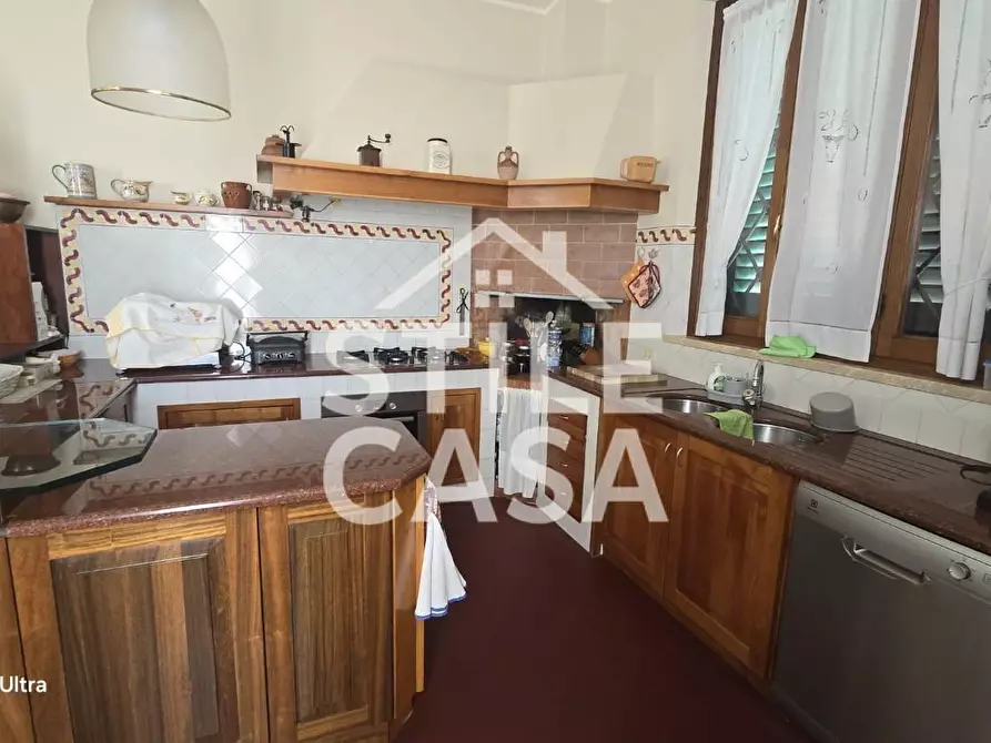 Immagine 2 di Villa in vendita  a Altopascio