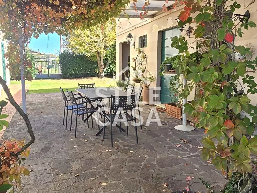 Immagine 28 di Villa in vendita  a Altopascio