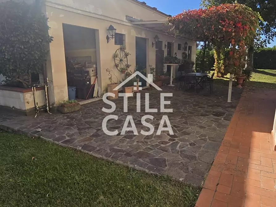 Immagine 31 di Villa in vendita  a Altopascio