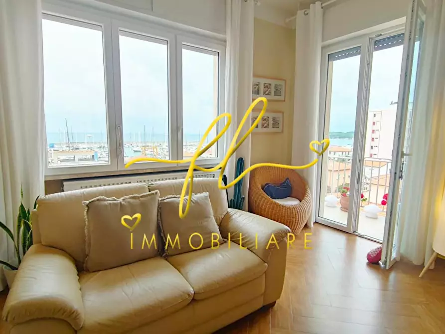 Immagine 11 di Appartamento in vendita  a Rosignano Marittimo