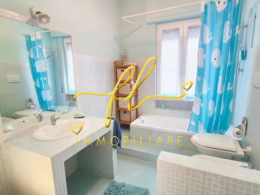 Immagine 33 di Appartamento in vendita  a Rosignano Marittimo