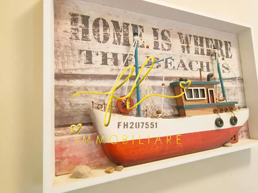 Immagine 15 di Appartamento in vendita  a Rosignano Marittimo