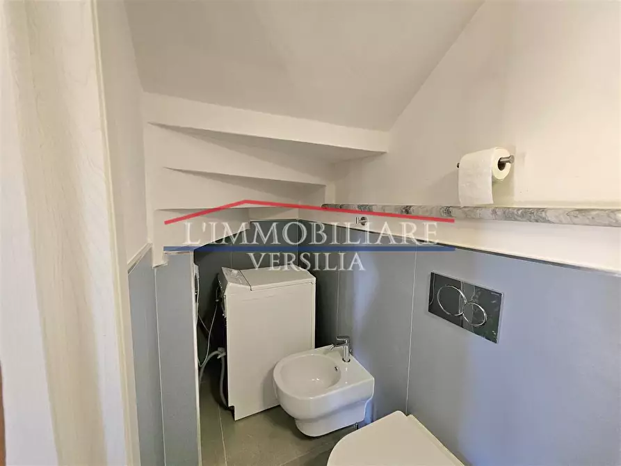 Immagine 6 di Casa semindipendente in vendita  a Massa