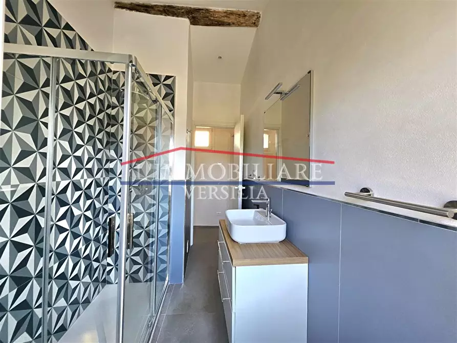 Immagine 22 di Casa semindipendente in vendita  a Massa