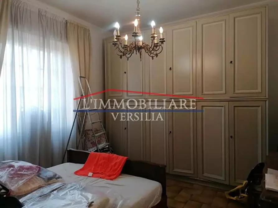 Immagine 15 di Appartamento in vendita  a Massa