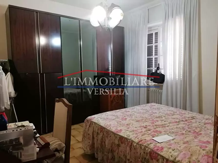 Immagine 14 di Appartamento in vendita  a Massa