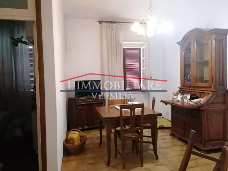 Immagine 5 di Appartamento in vendita  a Massa