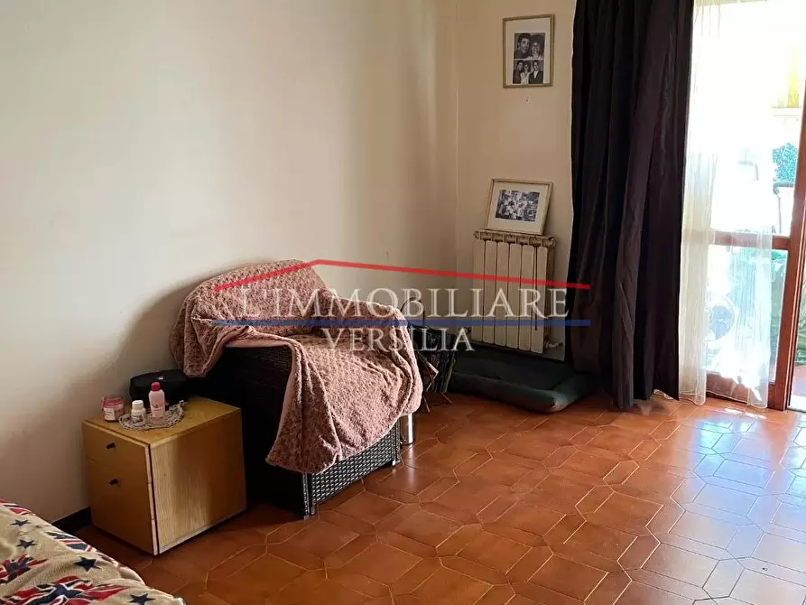 Immagine 11 di Appartamento in vendita  a Carrara