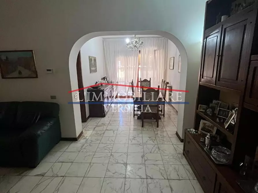 Immagine 5 di Appartamento in vendita  a Carrara