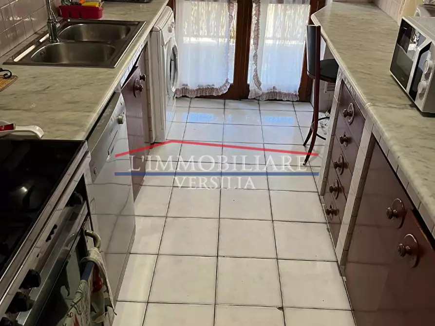 Immagine 6 di Appartamento in vendita  a Carrara