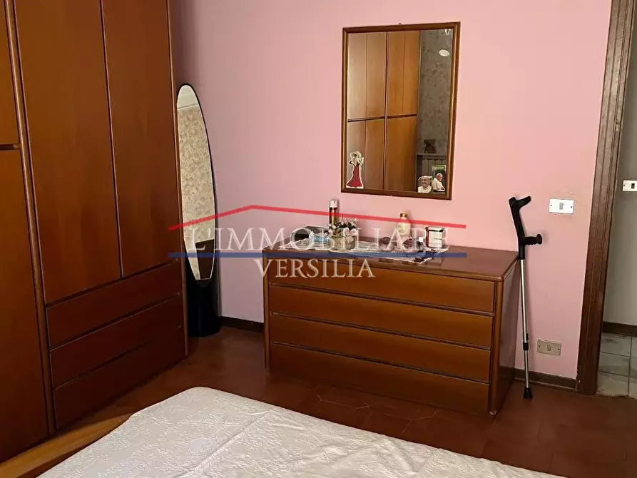 Immagine 12 di Appartamento in vendita  a Carrara