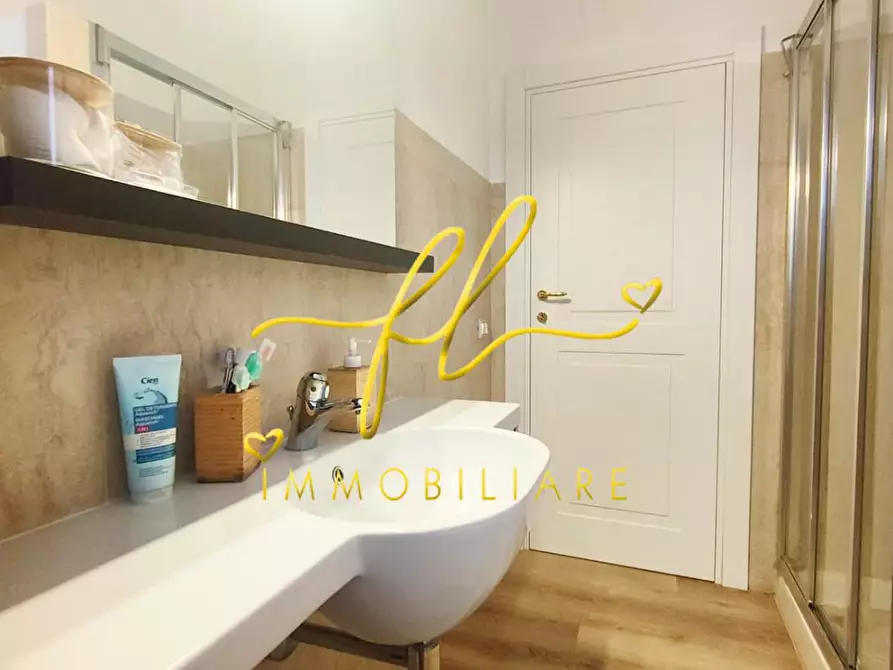 Immagine 35 di Appartamento in vendita  a Rosignano Marittimo